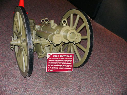 800px-Pack_Howitzer2