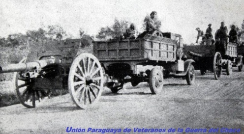 Guerra del Chaco-Convoy paraguayo transporta cañones de 105mm s5