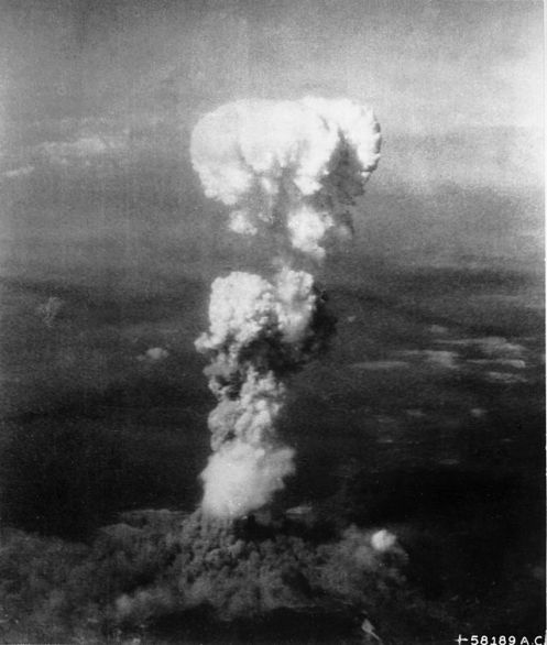 640px-Atomic_cloud_over_Hiroshima