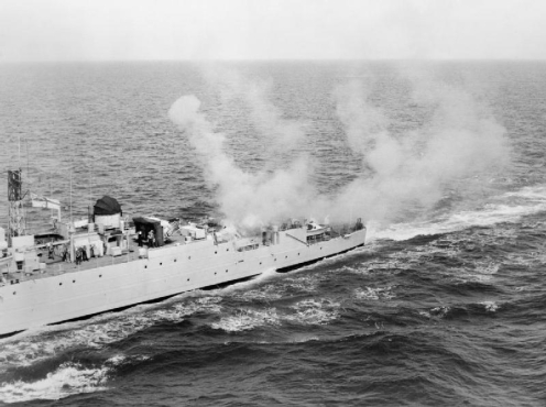 HMS_Grenville_(F197)_fires_Limbo_Mk_10_mortar
